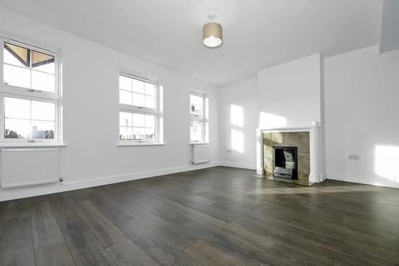 3 bedroom Flat for s...